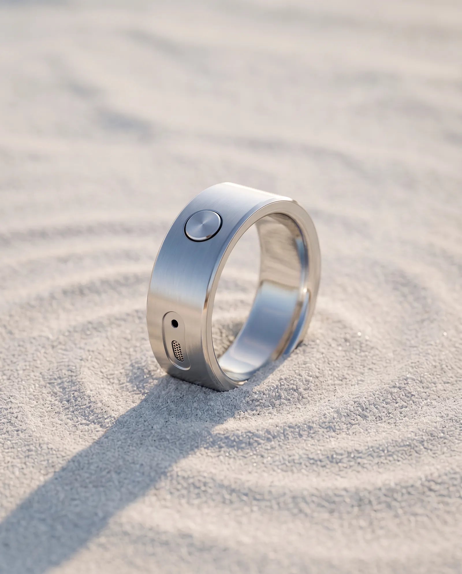 The silver ring on sand