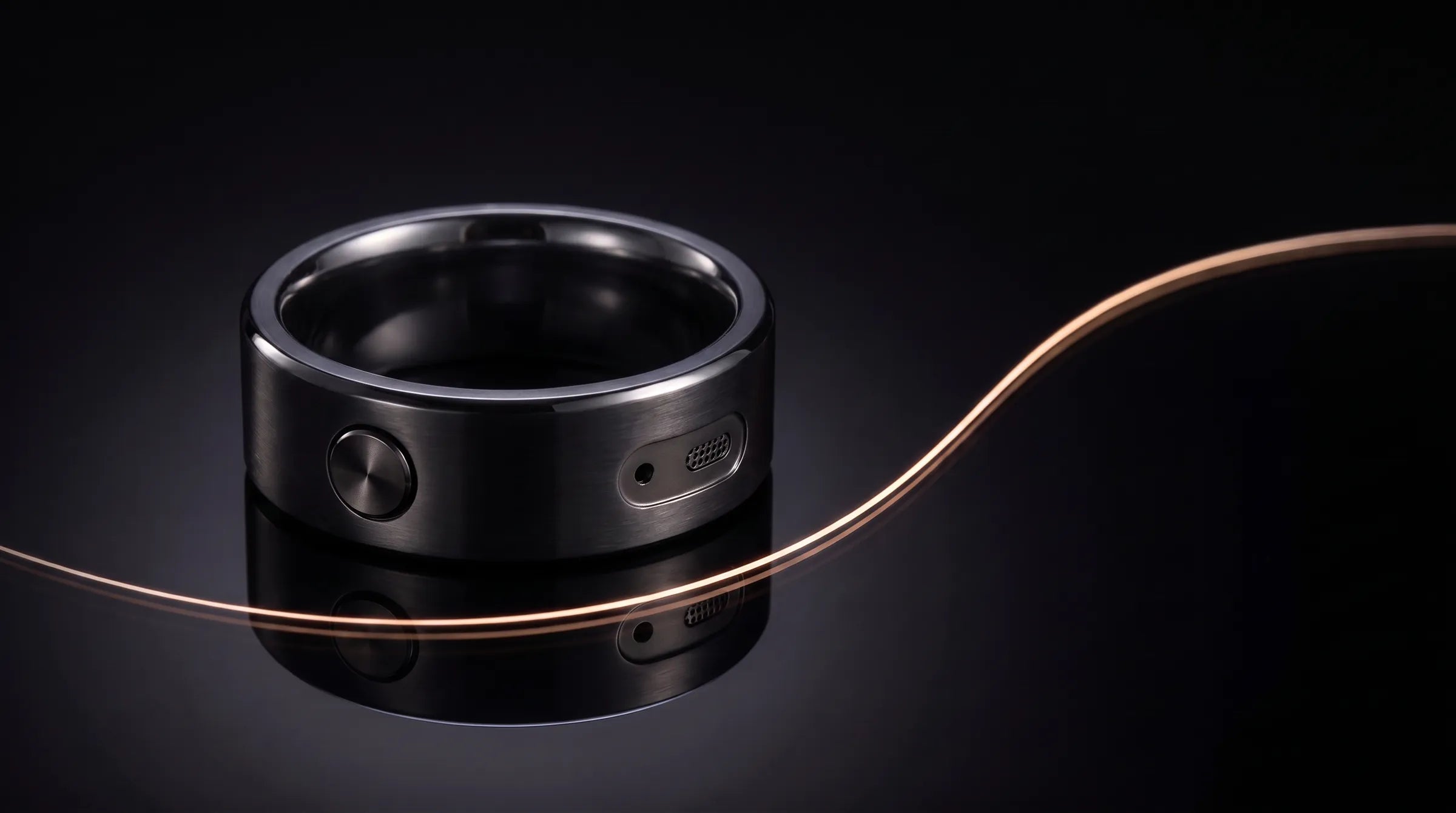 Revaudo AI Ring in black, view 4