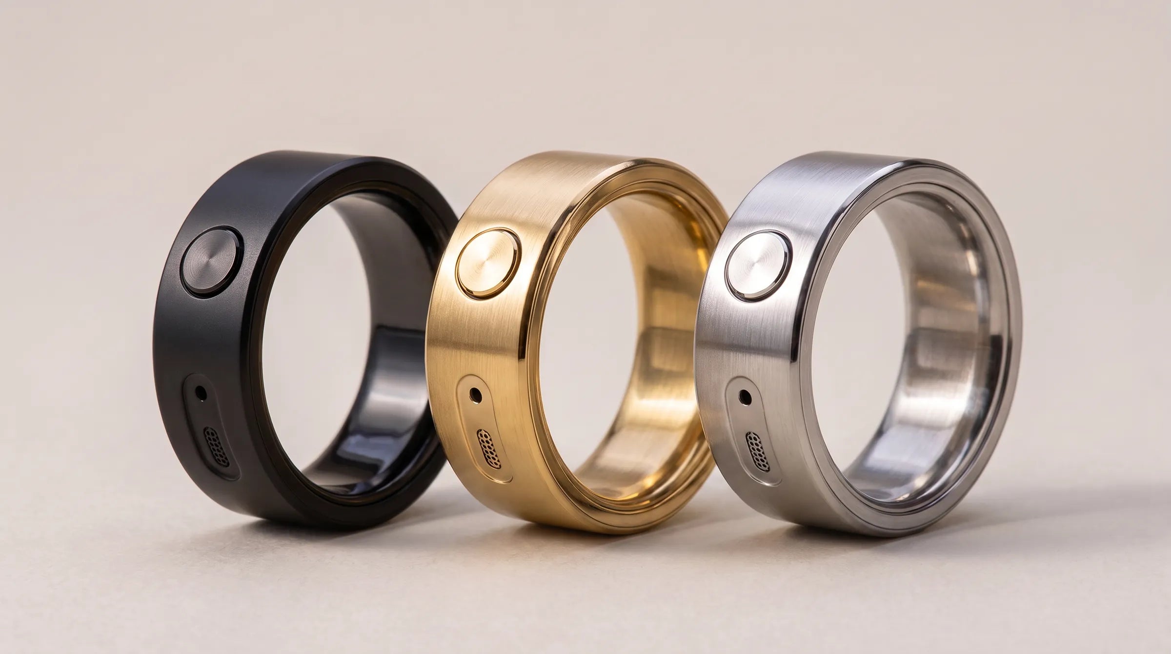 Revaudo AI Ring in black, gold and silver