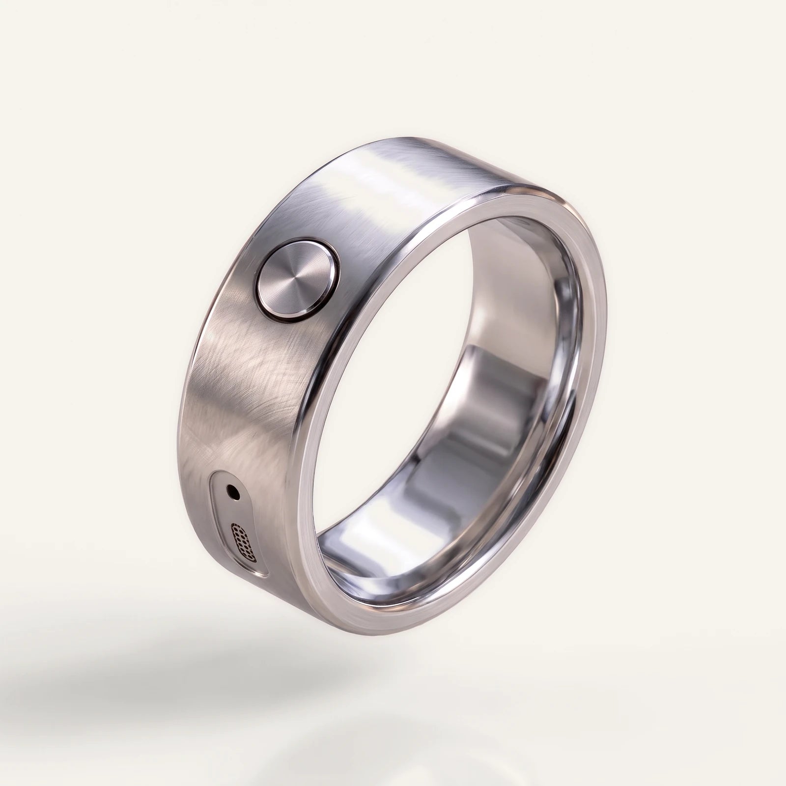 The silver Revaudo AI Ring